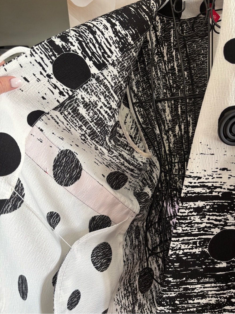 IC BY CONNIE K Black & White Textured Polka-Print Blazer with Red Tag - Picture 11 of 16